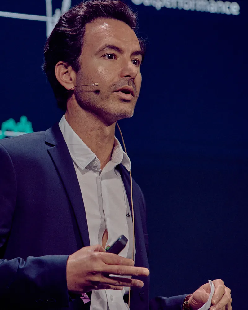 Carlo Accolla, AMINA Bank